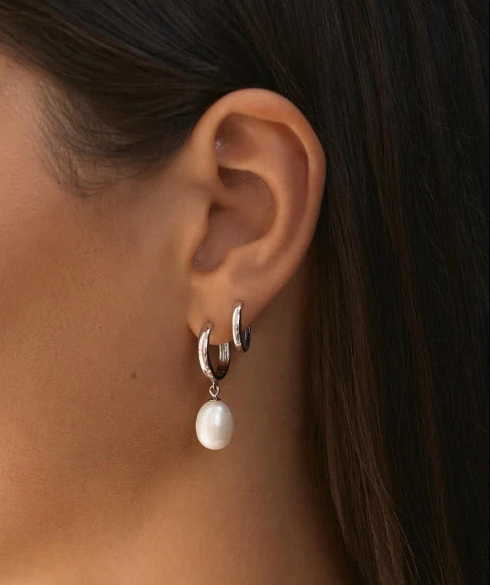 Aura Pearl Hoop Earrings Silver - Image 6