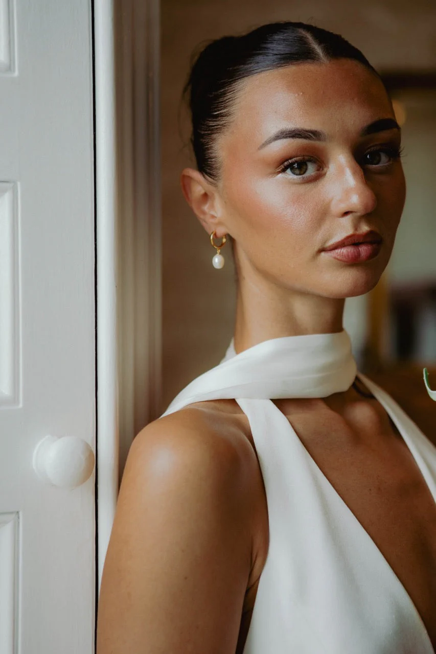 Aura Pearl Hoop Earrings in Silver - Image 2