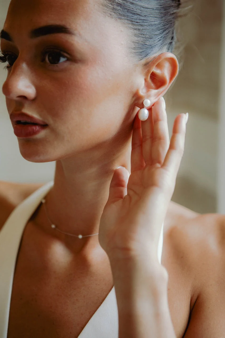 Soleil Pearl Earrings in Silver - Image 3