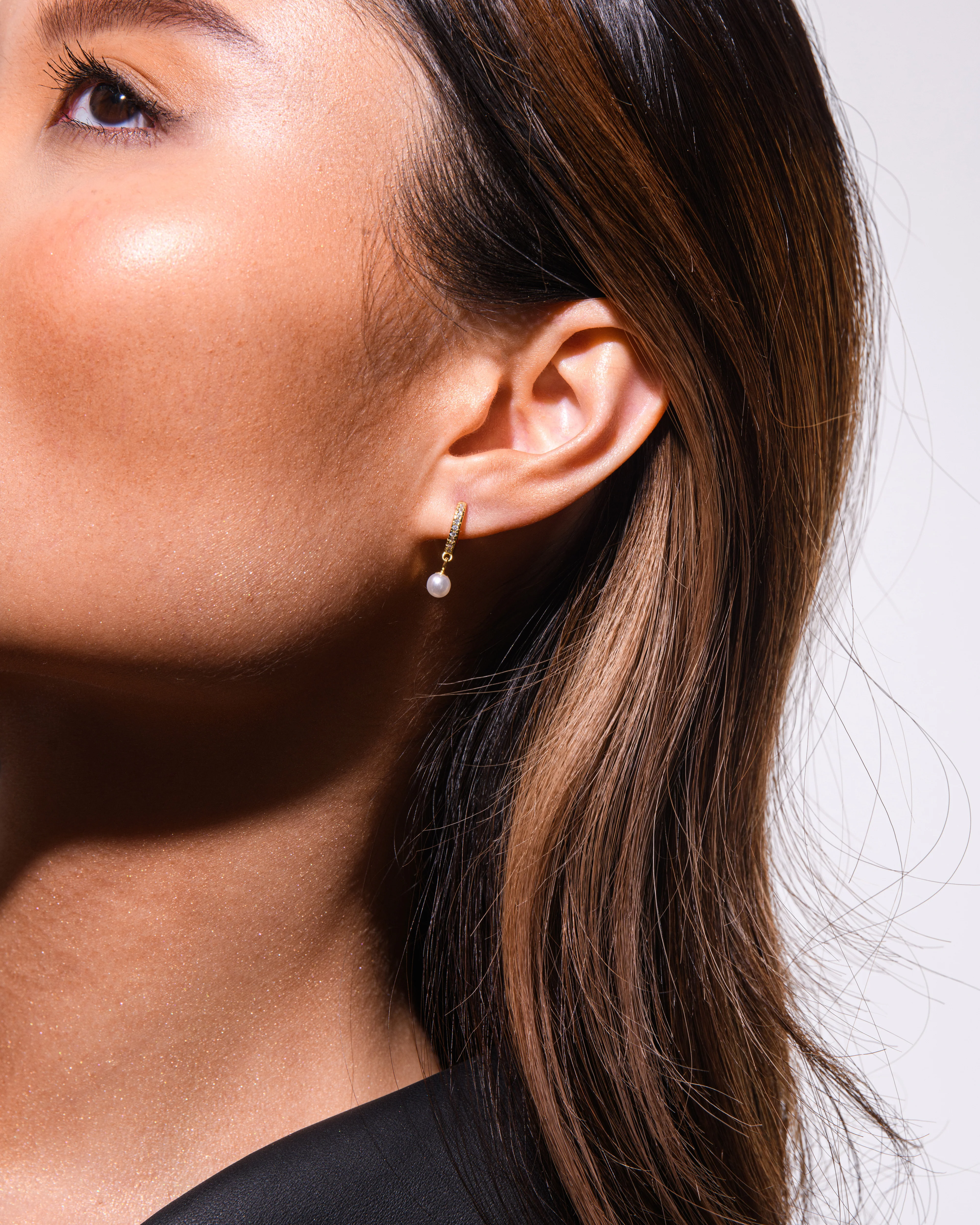 Crystal Pearl Hoop Earrings Silver - Image 4